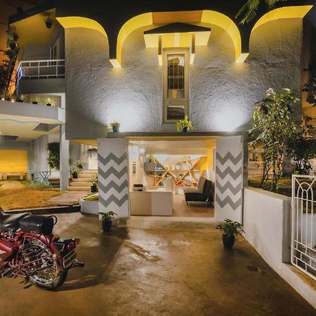 Zostel Bangalore- Indiranagar Экстерьер фото